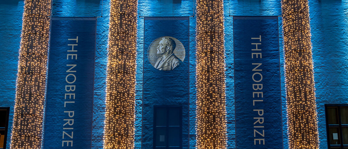 Konzerthalle in Stockholm geschmückt für die Nobelpreis-Verleihung 2024