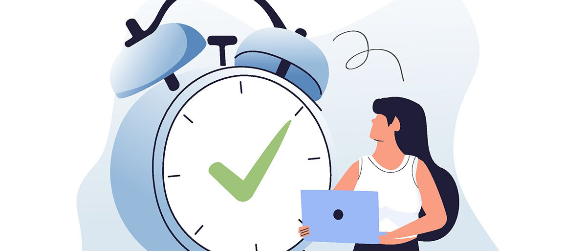 Arbeitszeitmodelle im Vergleich Grafik junge Frau sitzt mit ihrem Laptop neben einem Wecker