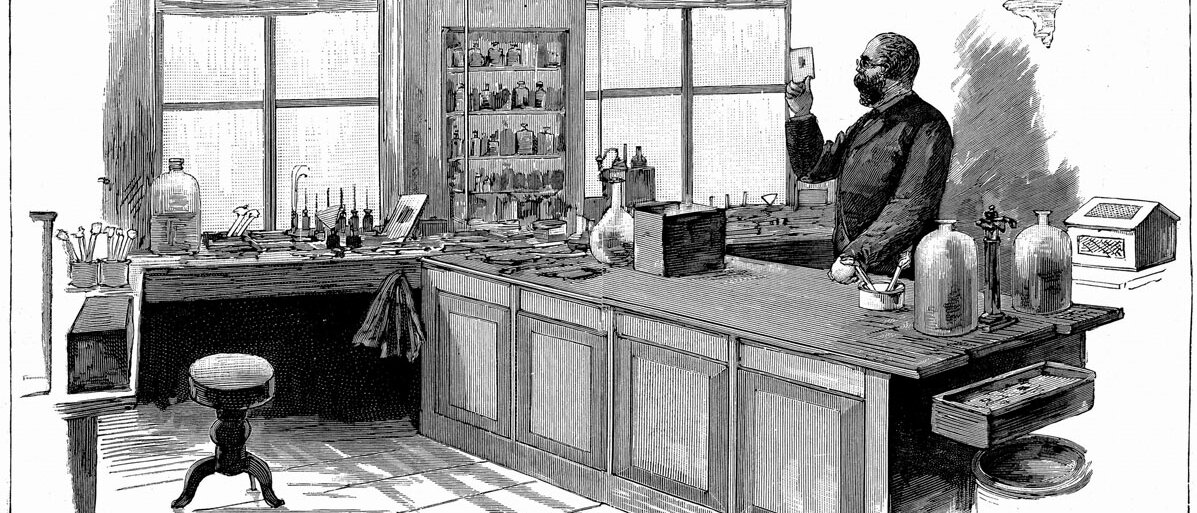 Zeichnung von Robert Koch in seinem Institut