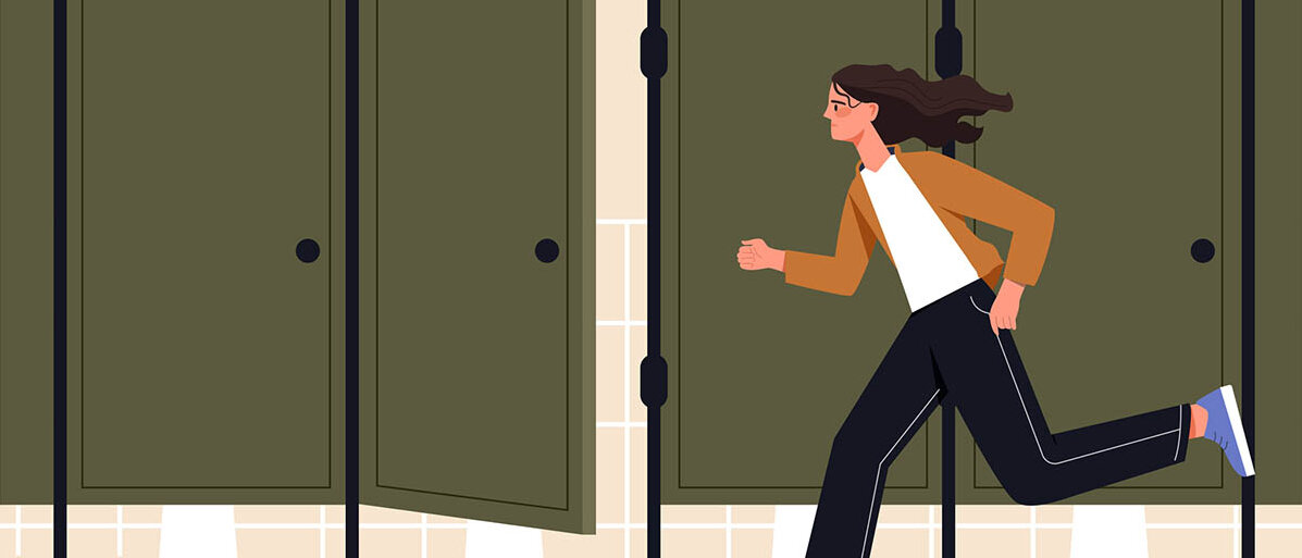 Pankreasenzyme bei Verdauungsproblemen durch exokrine Pankreasinsuffizienz oder nach Entfernung der Galle bzw. Gallenblase. Illustration: Eine Frau rennt auf eine Toilettenkabine zu.
