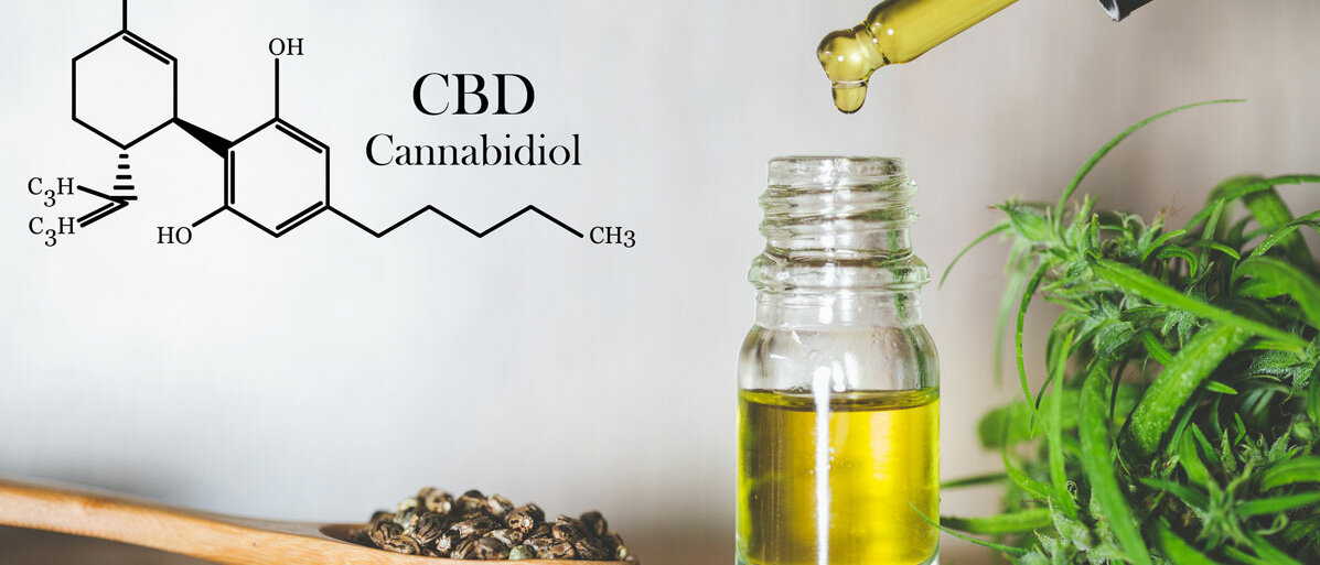 Flasche mit Cannabis-Oel, die Formel für CBD 
