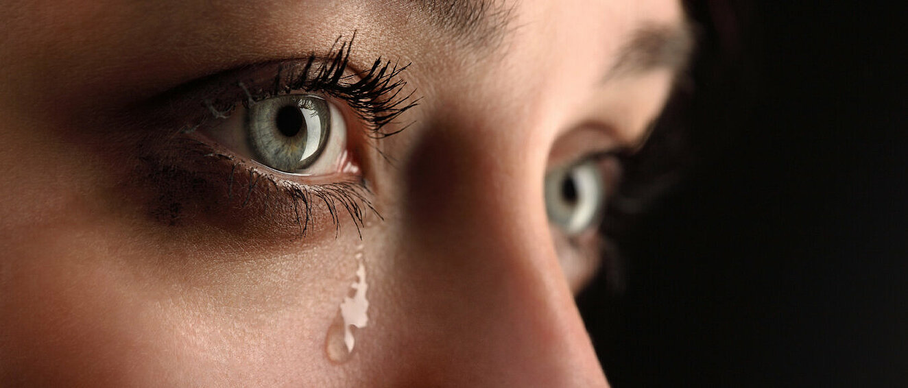Tränendes Auge