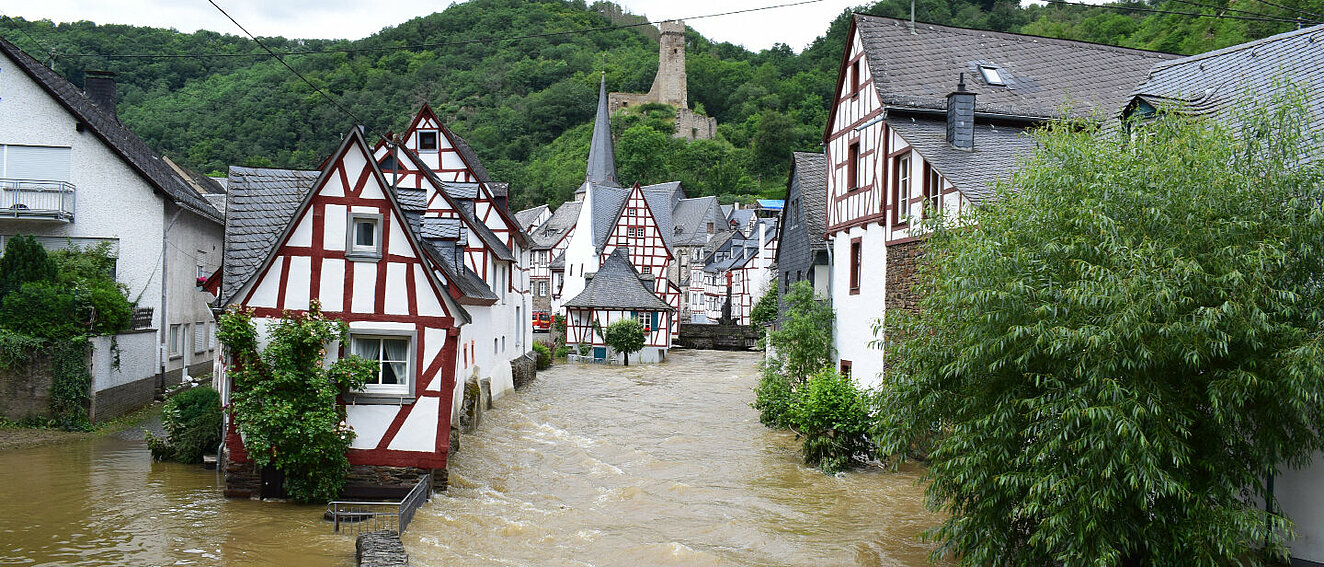 Eine von Hochwasser betroffene Ortschaft