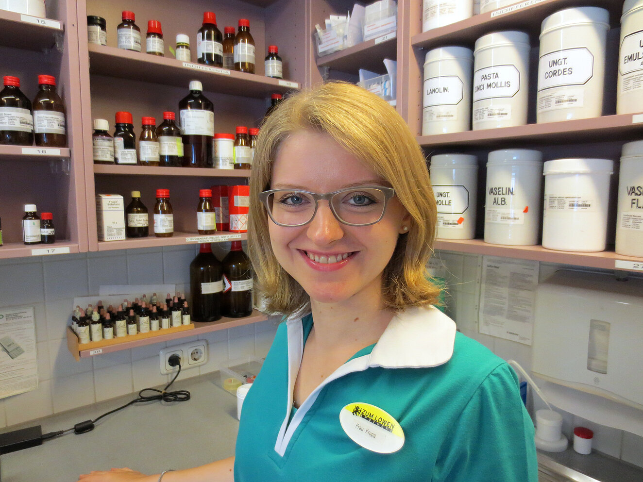 Karina Neuhauser, Apotheke zum Löwen in Offenbach