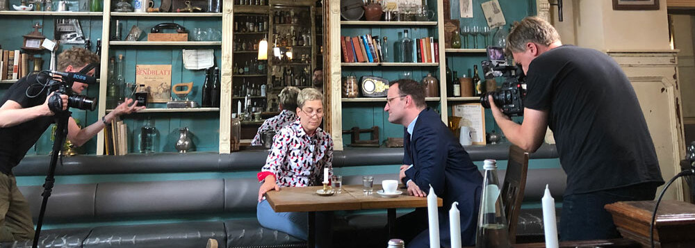 Bundesgesundheitsminister Jens Spahn im Interview mit PTA Iris Priebe. © UZV Menschen im Interview © UZV