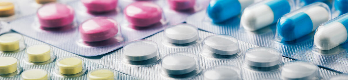 jede Menge Tabletten und Kapseln