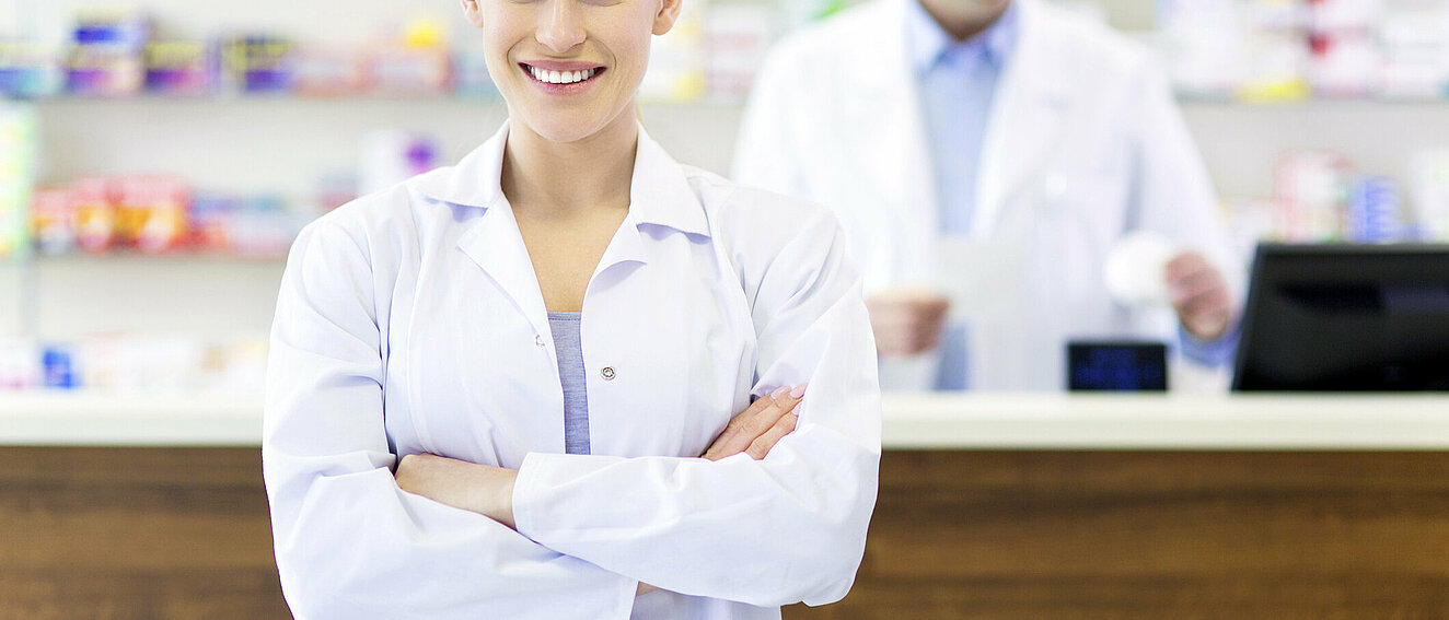 Frau vor Counter © PIKSEL / iStock / Thinkstock