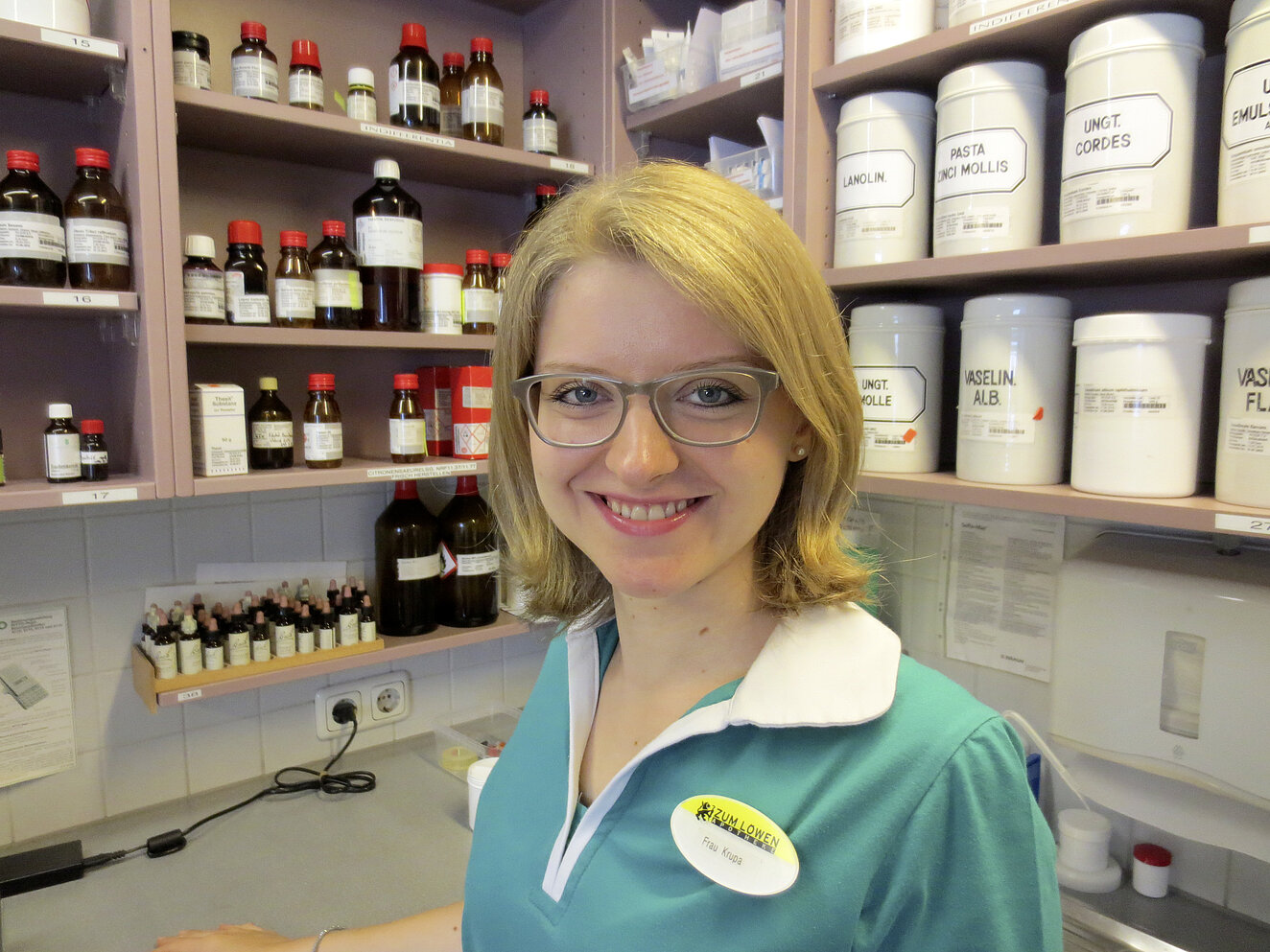 Karina Neuhauser, Apotheke zum Löwen in Offenbach